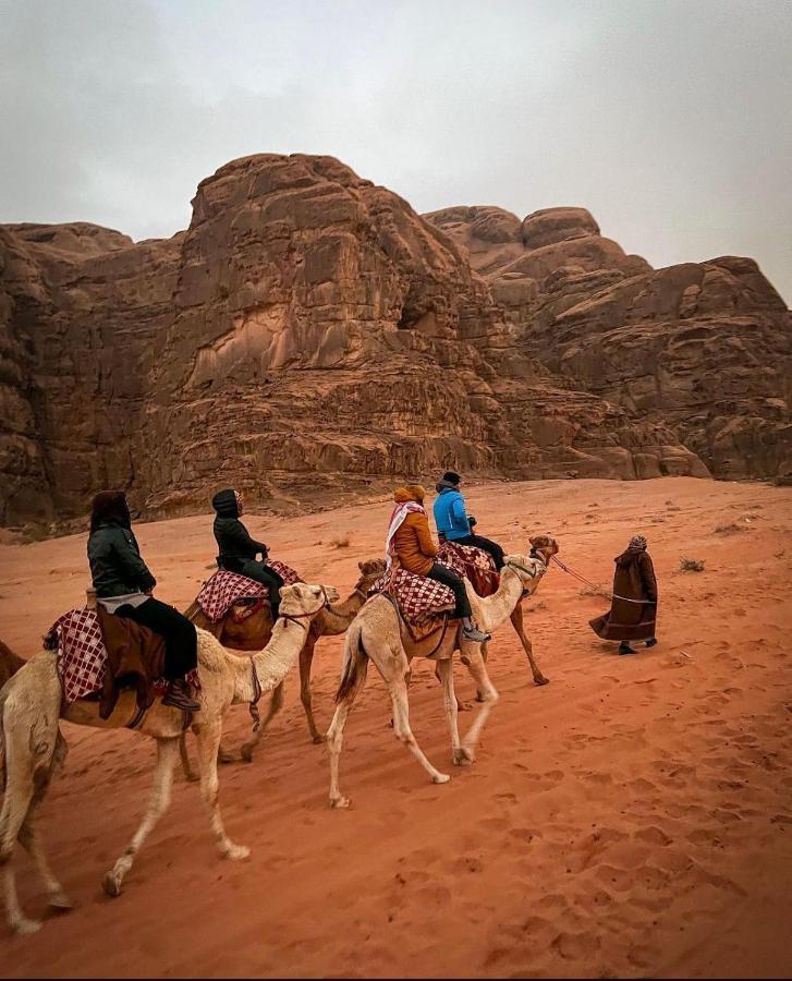 Wadi Rum Desert Camp מראה חיצוני תמונה